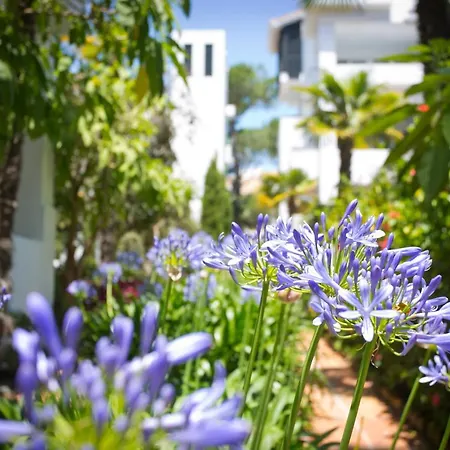 Beachfront Luxury Complex With Tropical Gardens & Pools * マルベーリャ