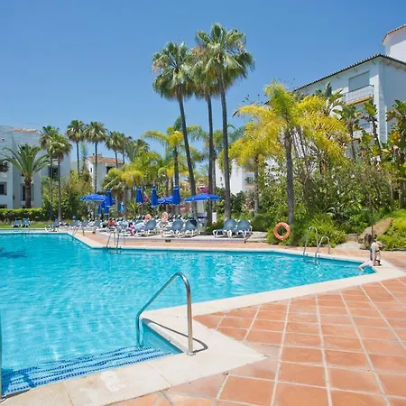 Beachfront Luxury Complex With Tropical Gardens & Pools Appartement