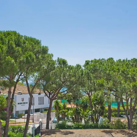 Beachfront Luxury Complex With Tropical Gardens & Pools * Marbella