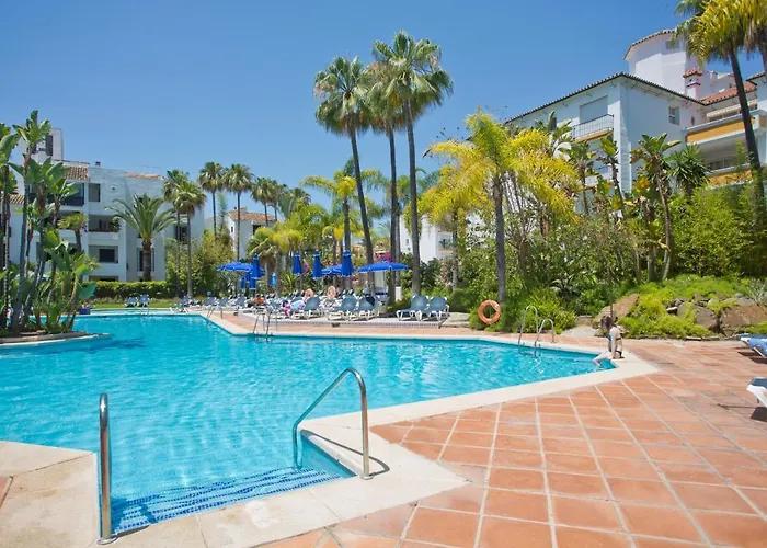 Beachfront Luxury Complex With Tropical Gardens & Pools Apartament